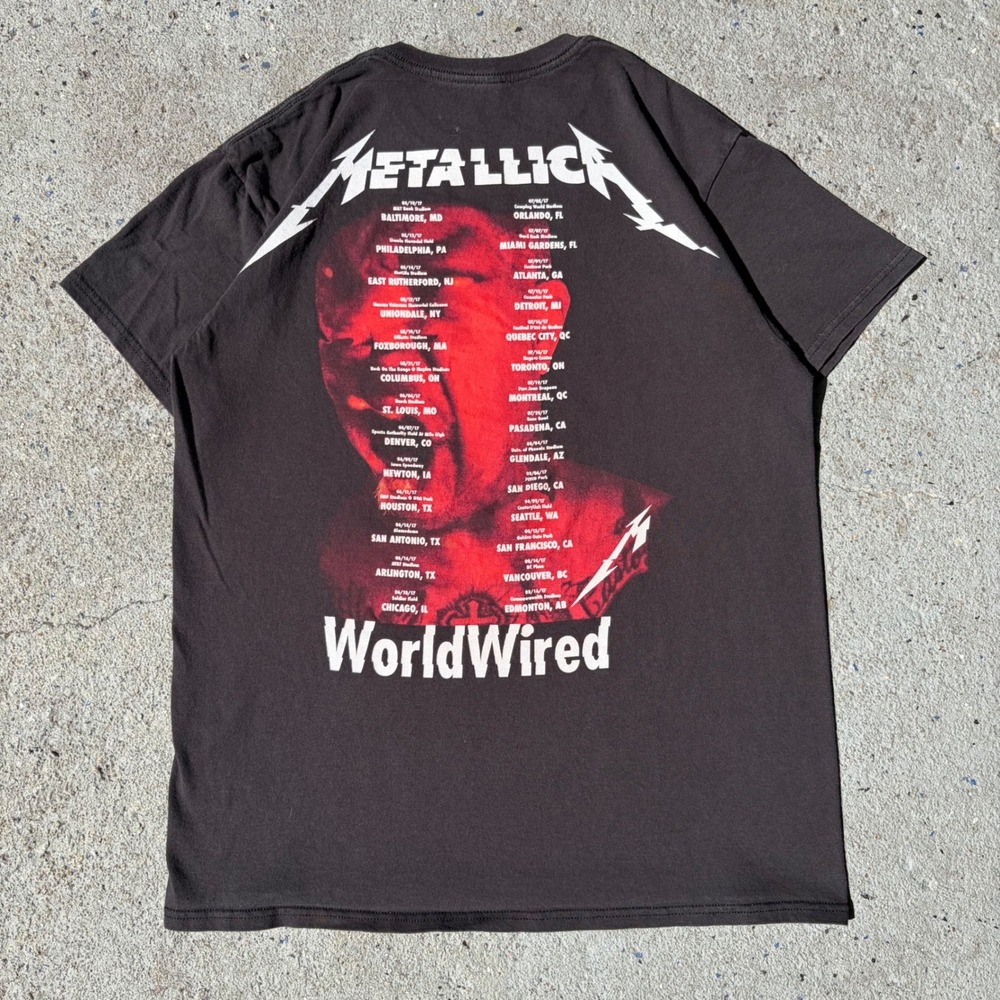 Metallica WorldWired Tour 2017 Hardwired To Self-Destruct Graphic T-Shirt M